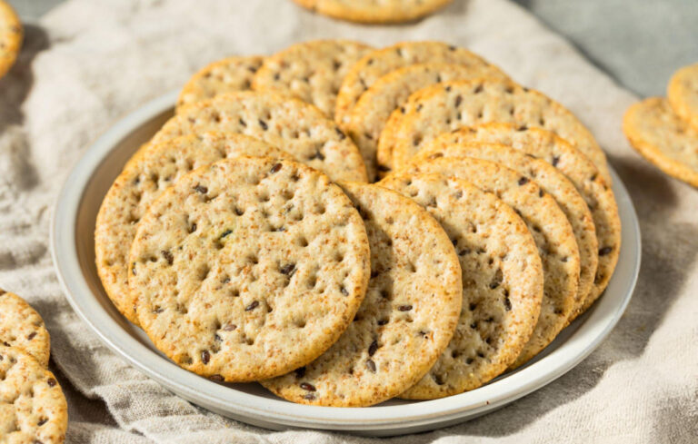 Chilli and Onion Crackers Recipe